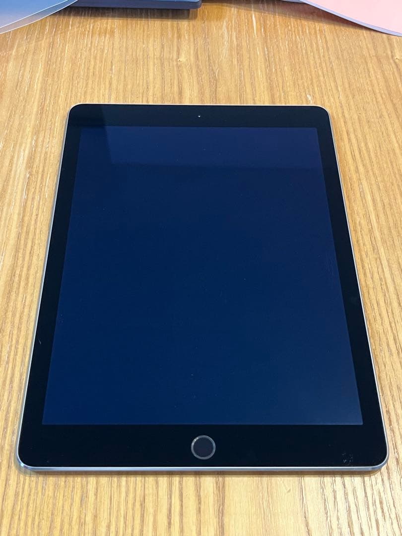 Apple iPad air 2 スペースグレイ32GB Wi-Fi