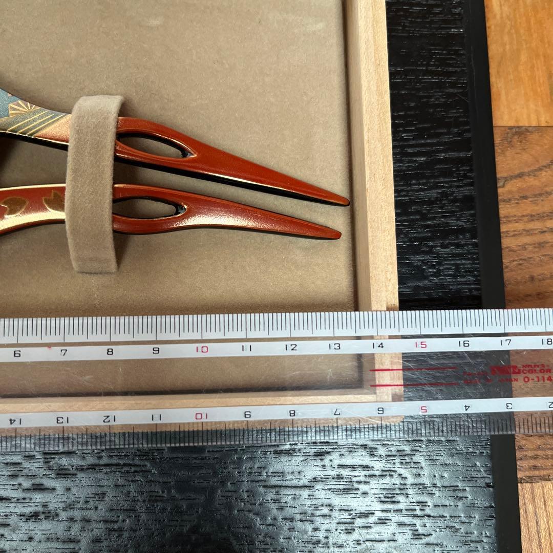 輪島塗　櫛と帯留のセット 木箱入り