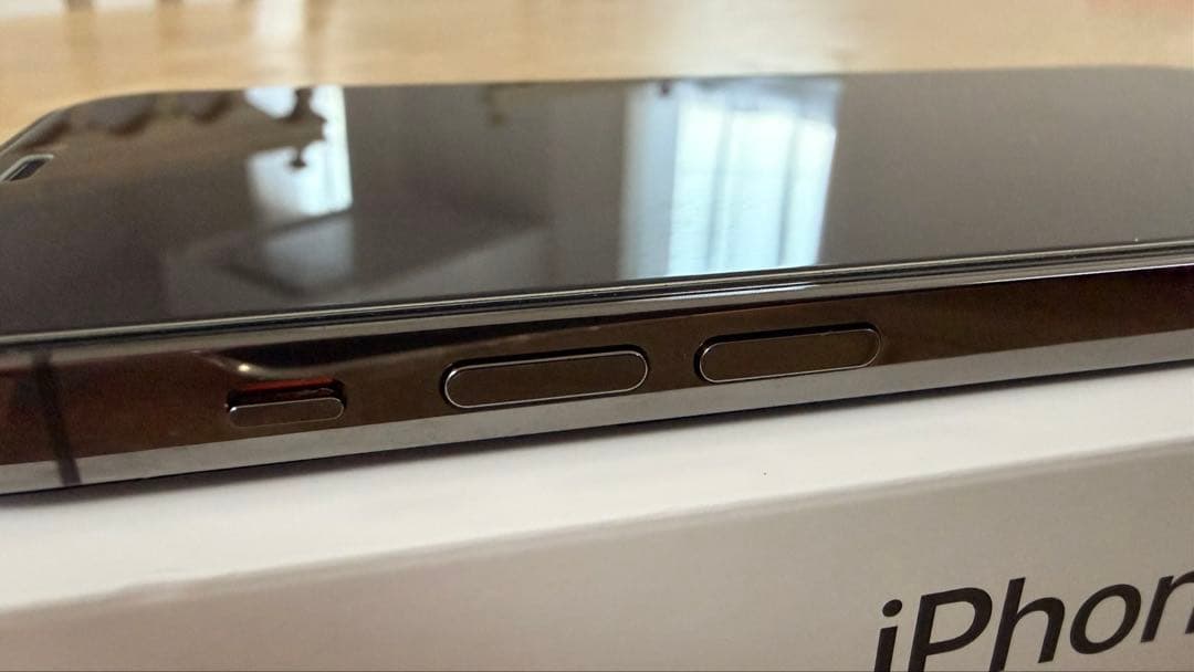 【美品】Apple iPhone 12Pro 256GBグラファイト