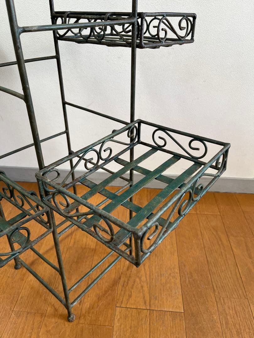 ヴィンテージ　アイアンプランタースタンド　レトロモダン　アンティーク　シャビー￼