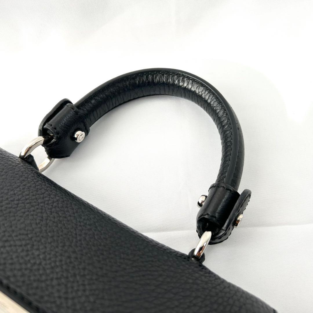 極美品　フェラガモ　ソフィア　2wayショルダーバッグ　レザー　ハンドバッグ　黒