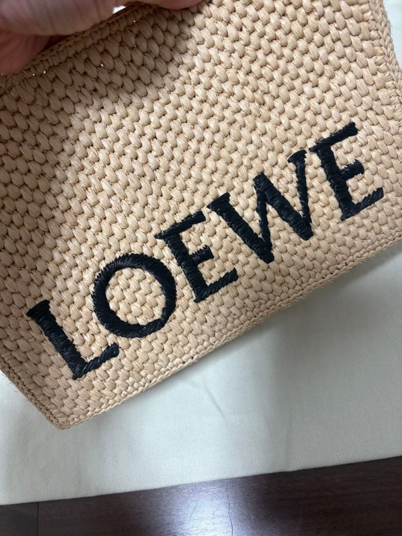 60%オフ‼️LOEWEロエベ　フォントトートスモール　ラフィア　カゴバッグ
