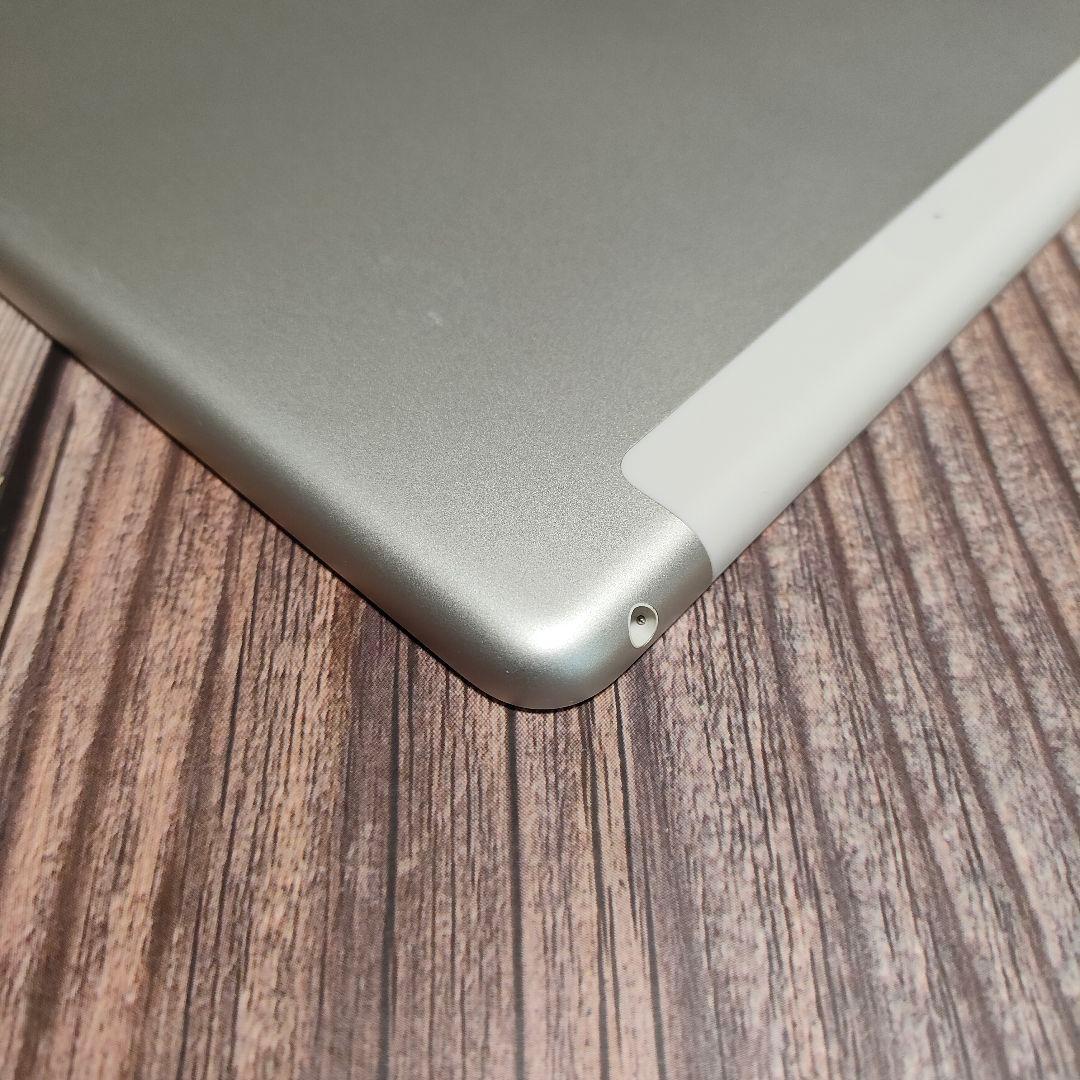 apple iPad 第8世代 32GB SIMフリー 美品