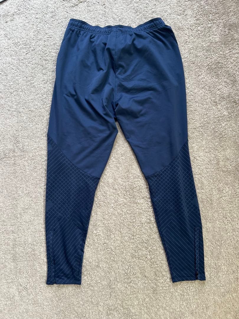 NIKE　パリサンジェルマン PSG トレーニングウェア　上下セット　Mサイズ