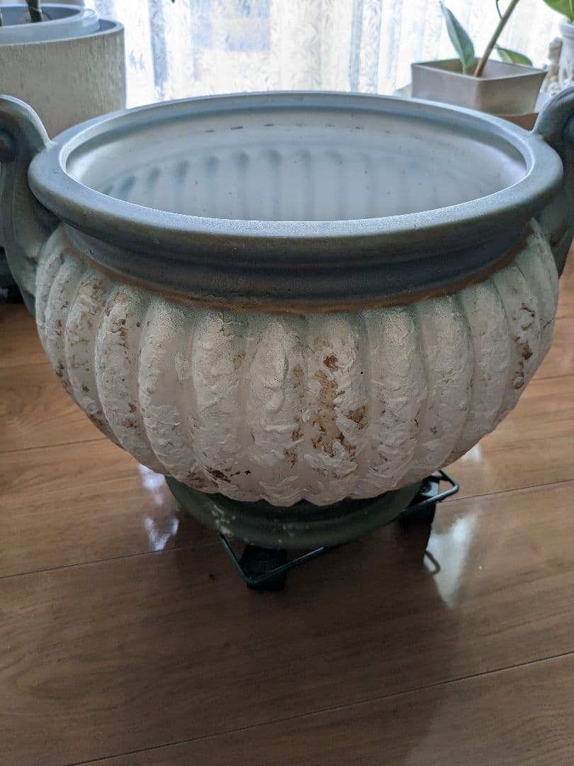 イタリア製　大型　鉢カバー