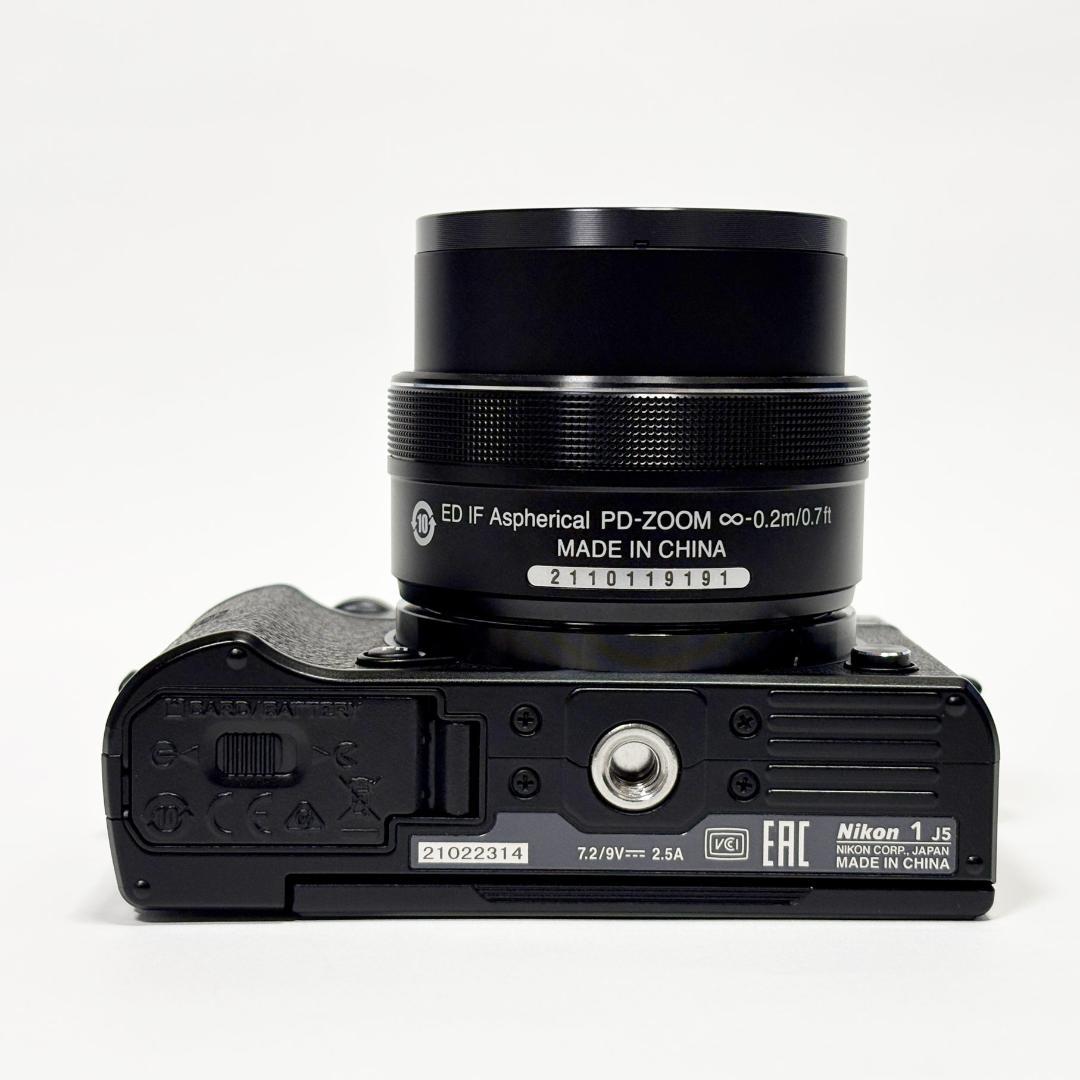 【美品】Nikon Nikon1 J5 ダブルレンズキット ブラック