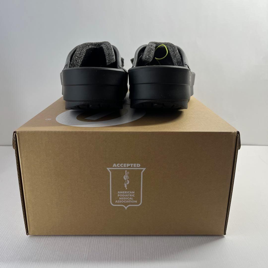 大特価・新品 OOFOS OOmega ウーフォス ウーメガ ブラック　サンダル