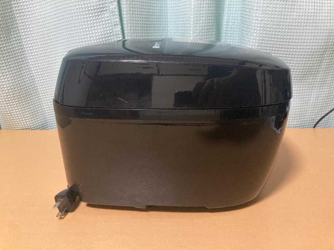 ★美品★TIGER 炊飯器JPC-B100 / 5.5合　圧力IH