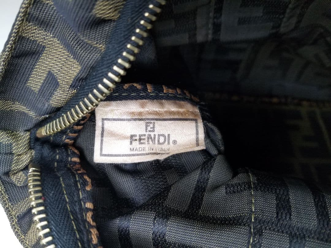 ヴィンテージ フェンディ FFモノグラム ジッピーハンドバッグ（ブラウン）