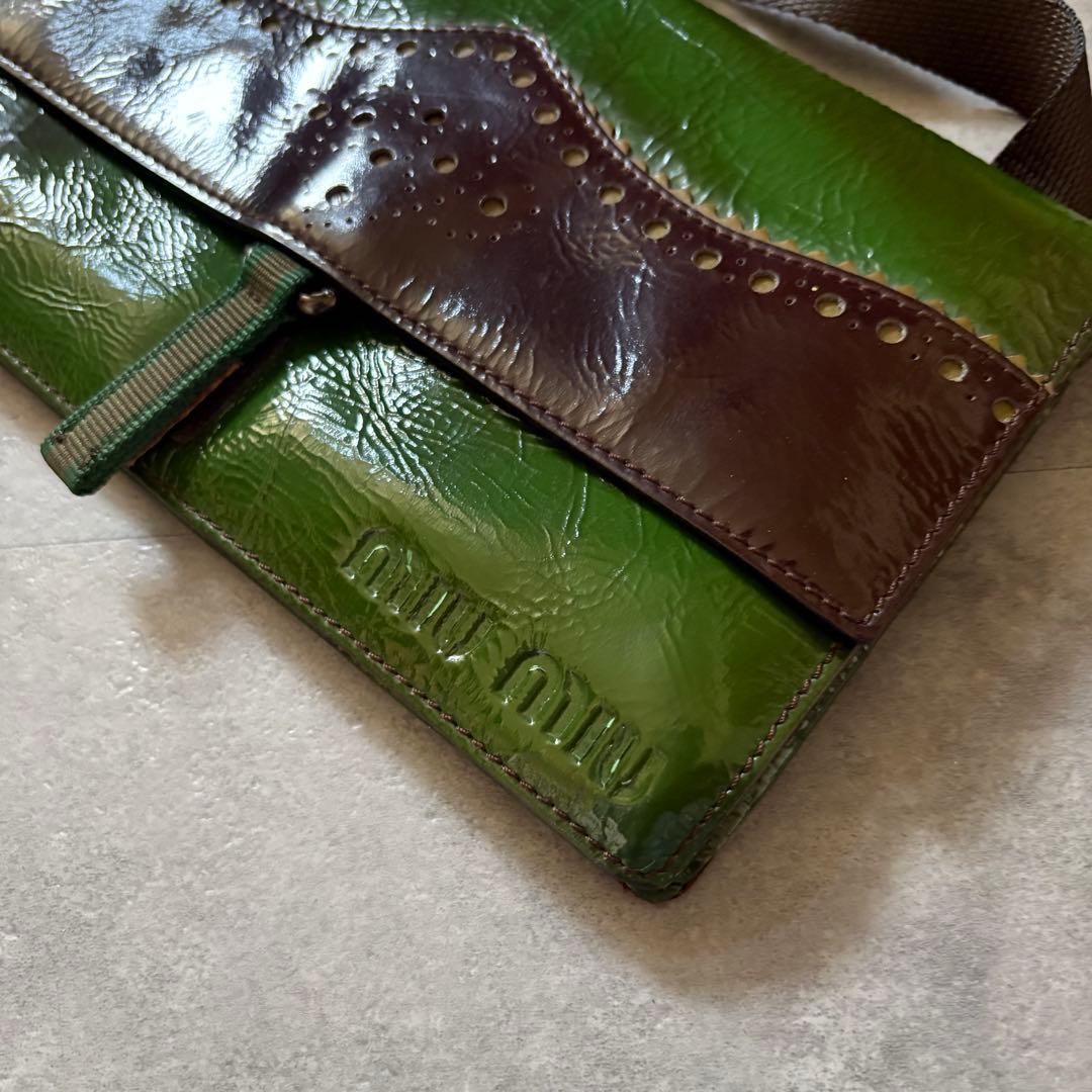 バッグ 00s miumiu archive enamel shoulder bag