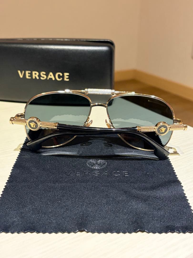 VERSACE サングラス