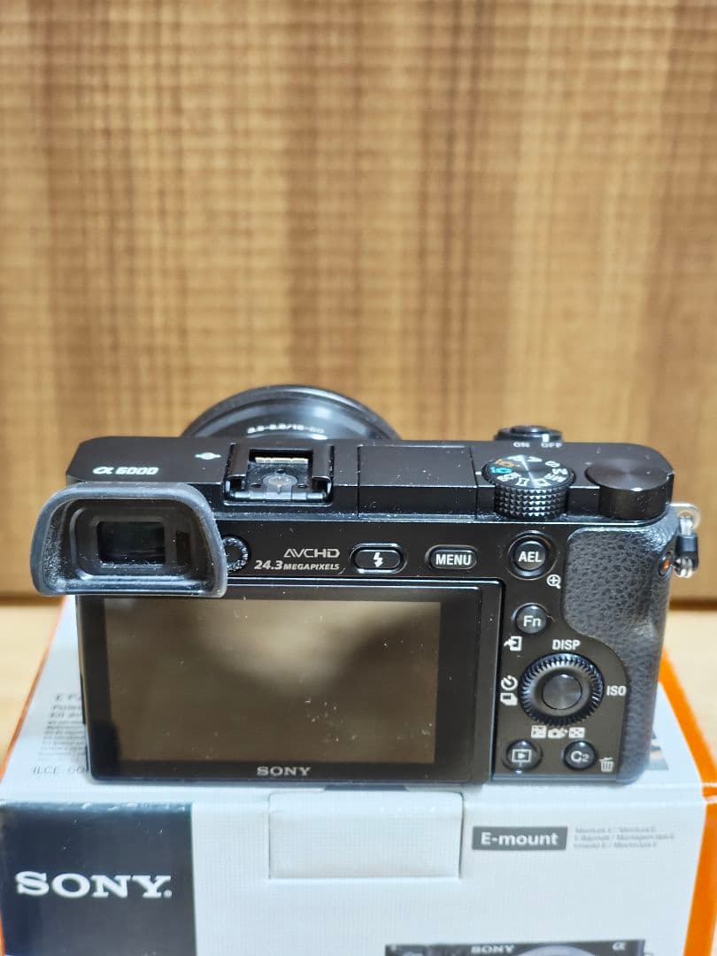 ソニー α6000 ILCE-6000L ボディ パワーズームレンズキット