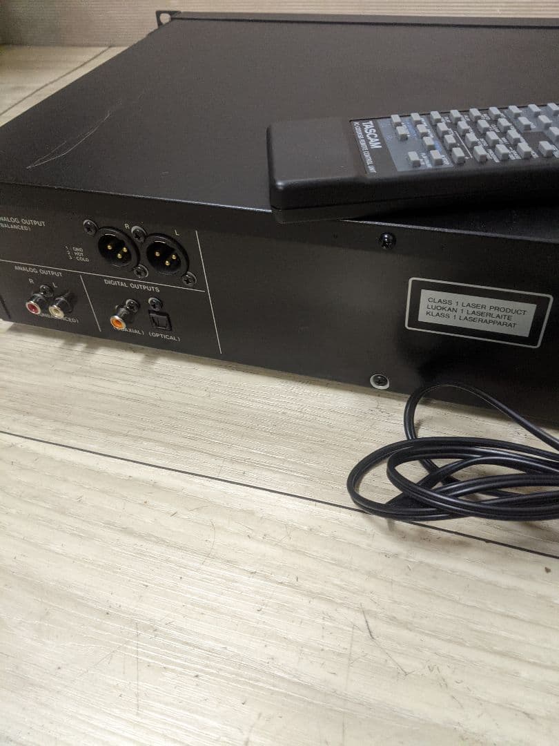 TASCAM CD-200SB CDプレーヤー タスカム