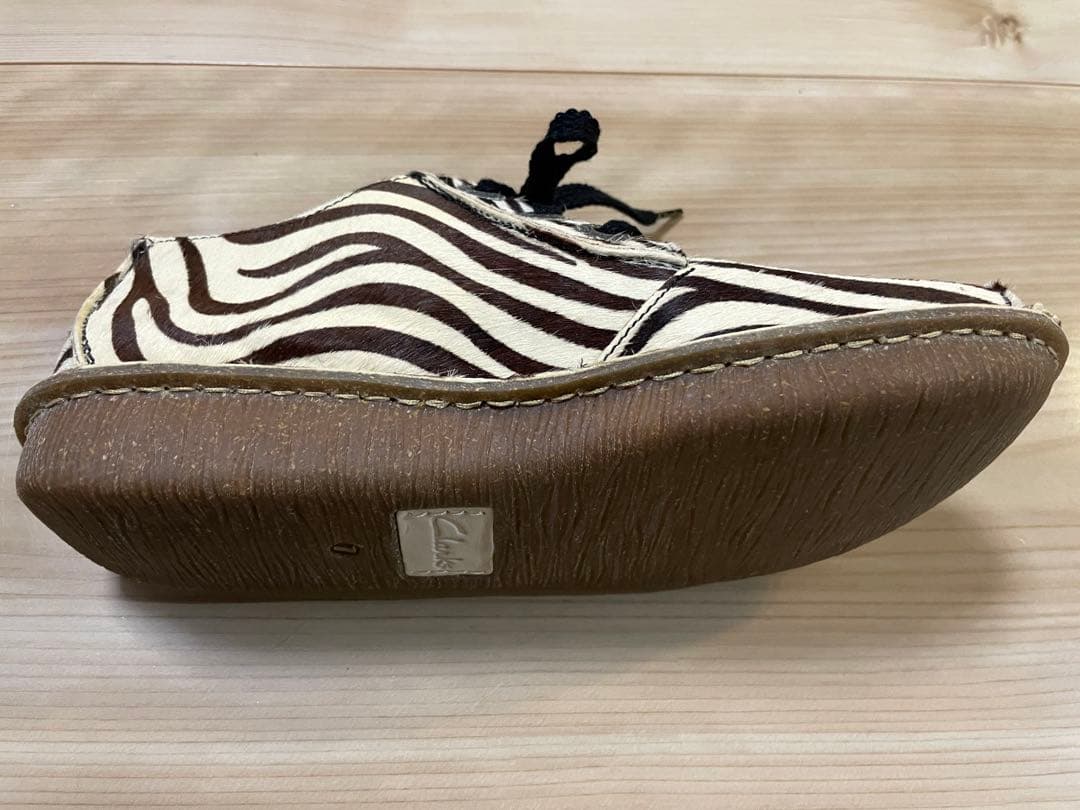 【新品・未使用】Clarks ゼブラ UK7