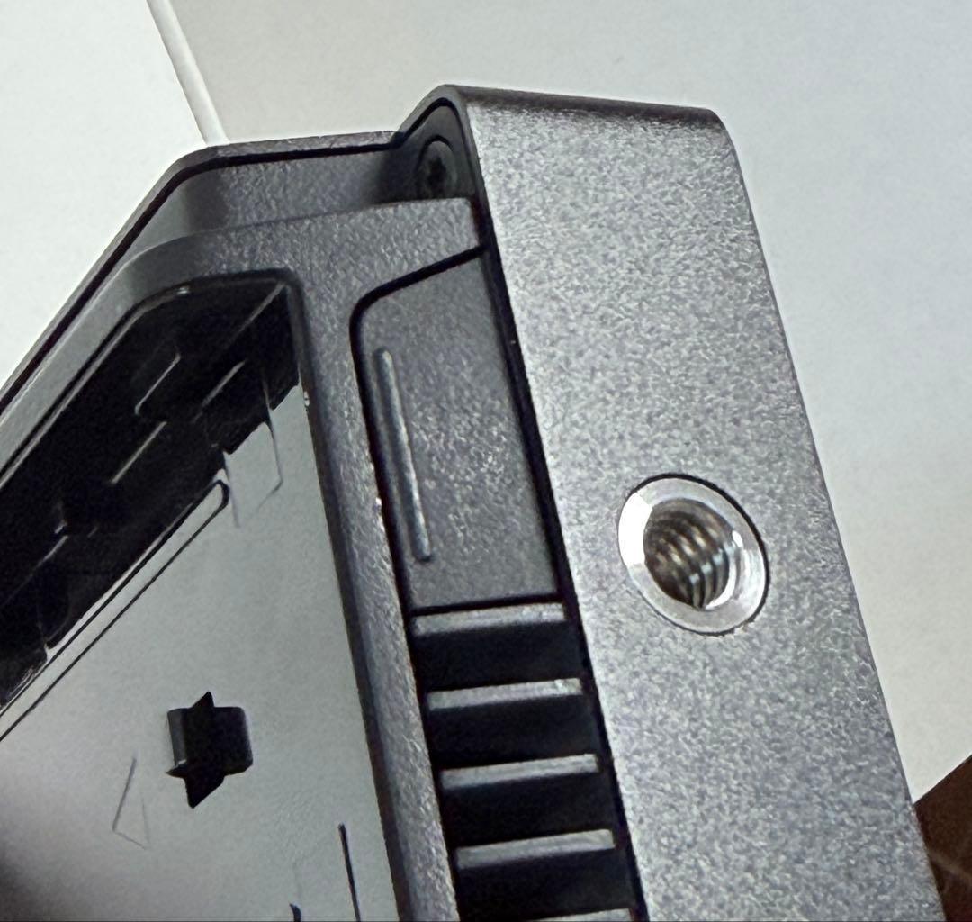 Video Assist 5” 12G HDR モニター