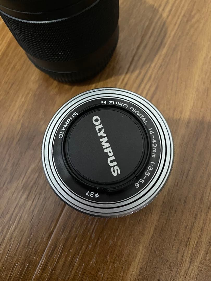 OLYMPUS OM-D E-M10 Mark III EZダブルズームキット