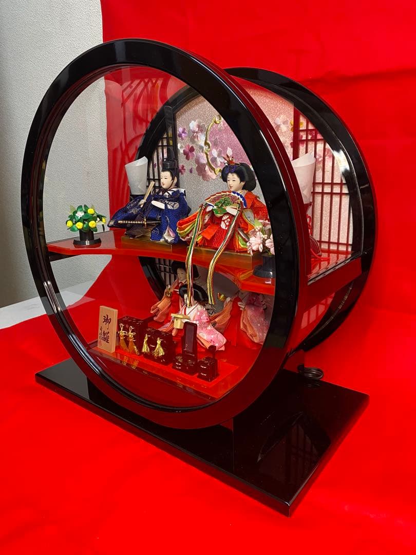 雛人形　五人飾り円型アクリルケース入・間口約４４×奥約２３×高約４５㎝