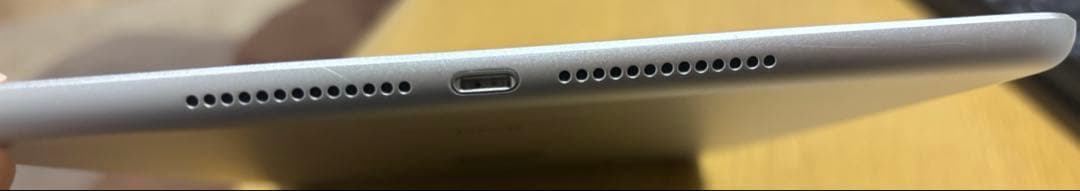 iPad本体 シルバー 第5世代 32GB