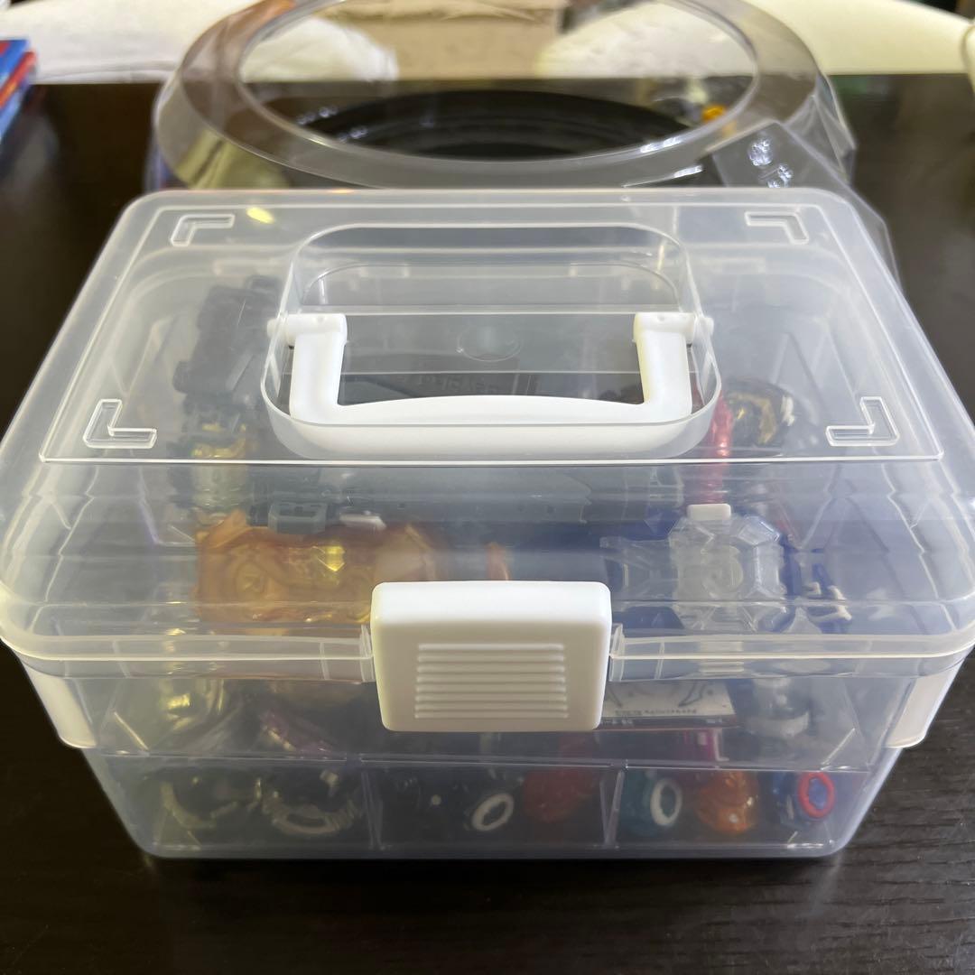 ベイブレードバースト スタジアム＆ベイ＆ランチャーまとめ売りセット