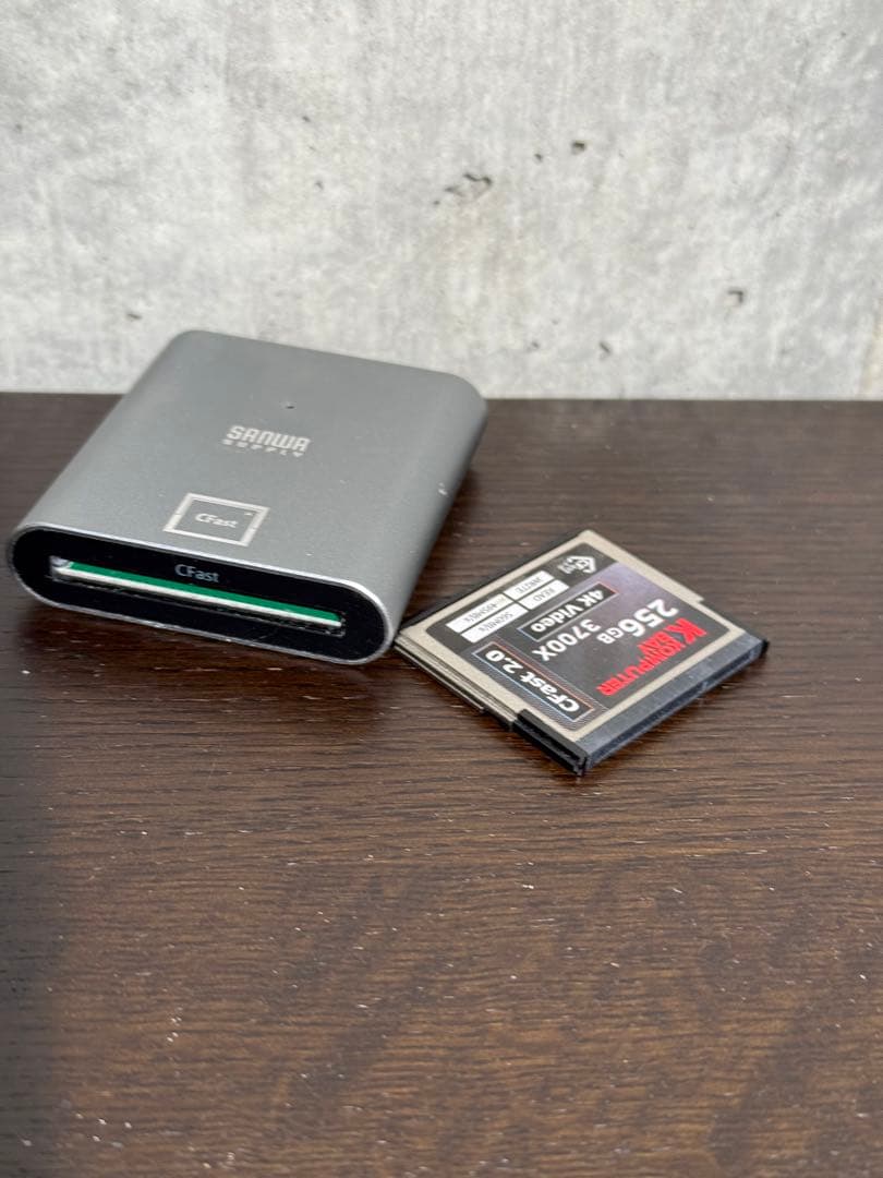 CFast2.0カード(256GB) +カードリーダ