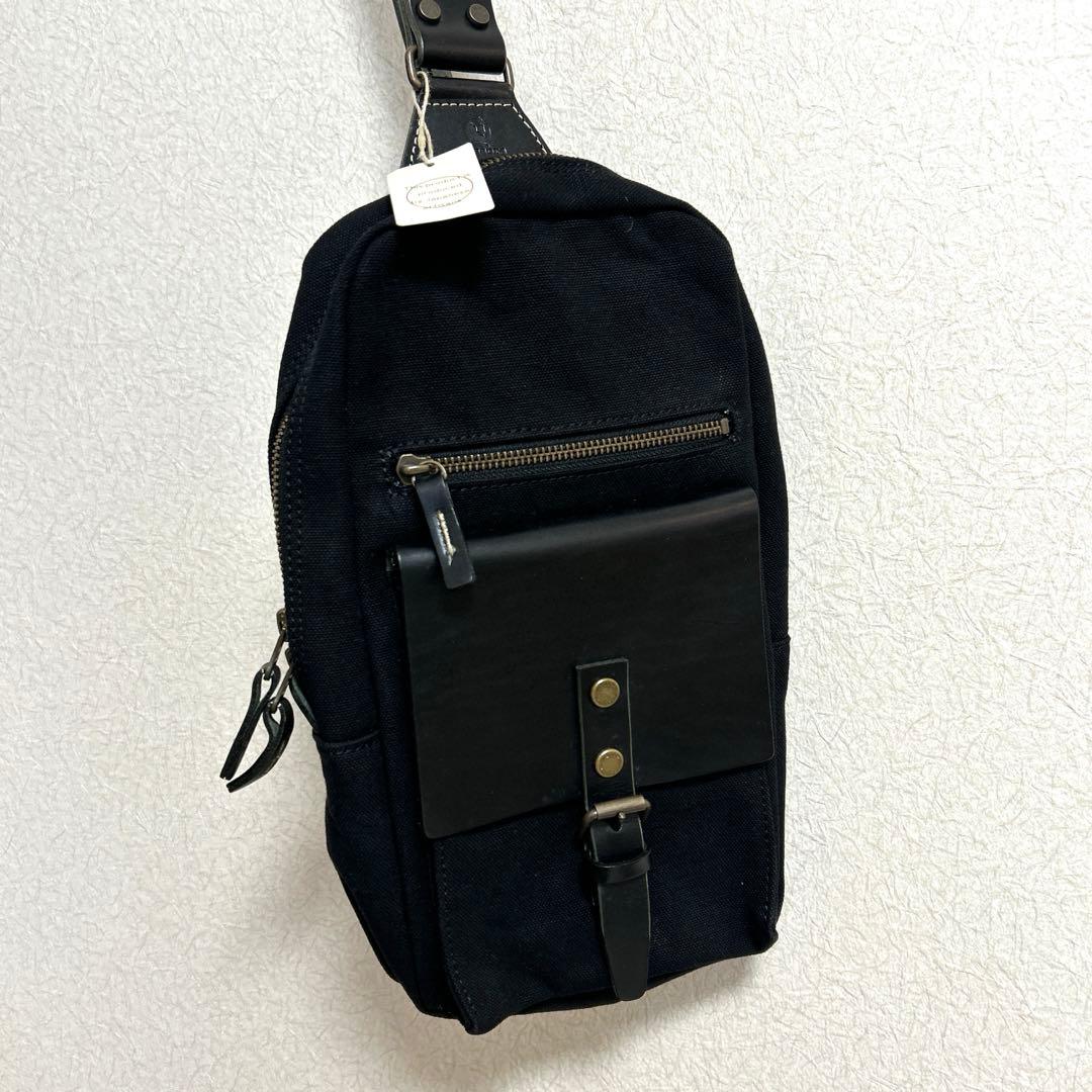 【新品タグ付き】キソラ kissora 帆布キャンパス×レザー ボディーバッグ黒