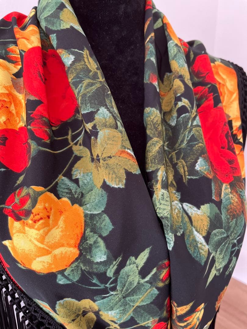 フラメンコ マントンシージョ ブラック花柄　ブラックフレコ