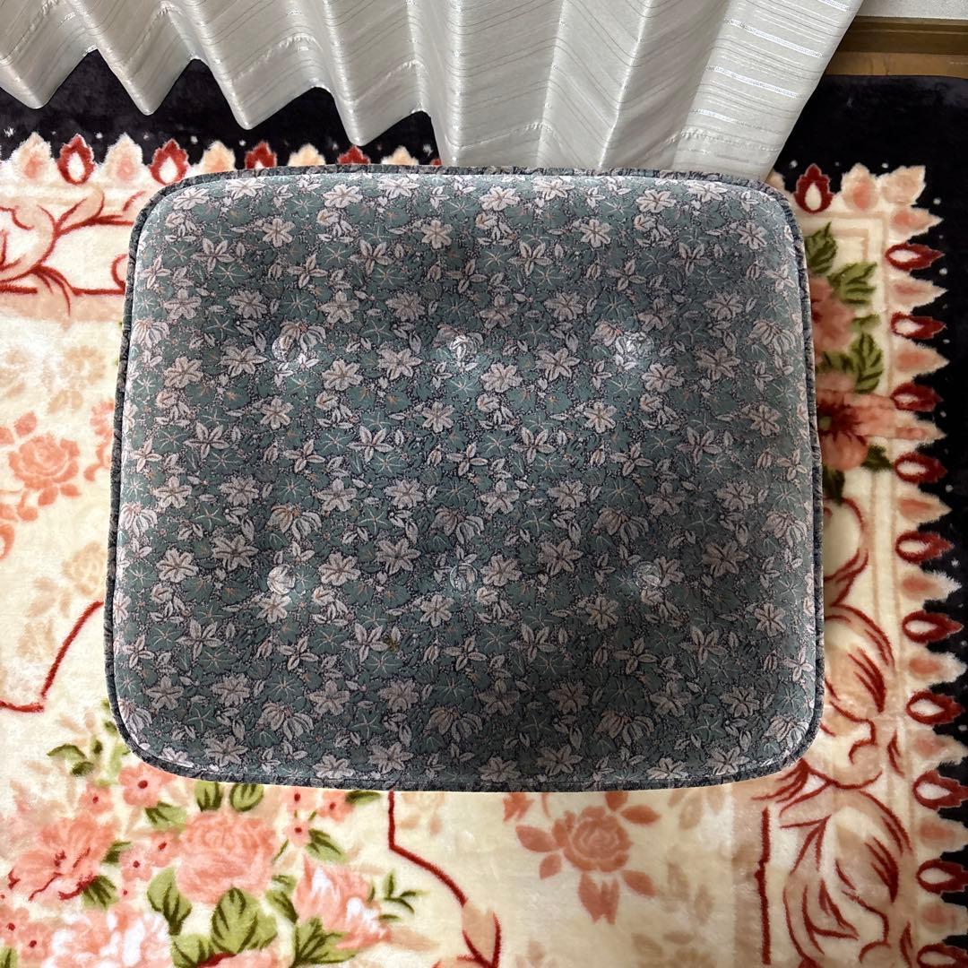 karimoku 花柄オットマン