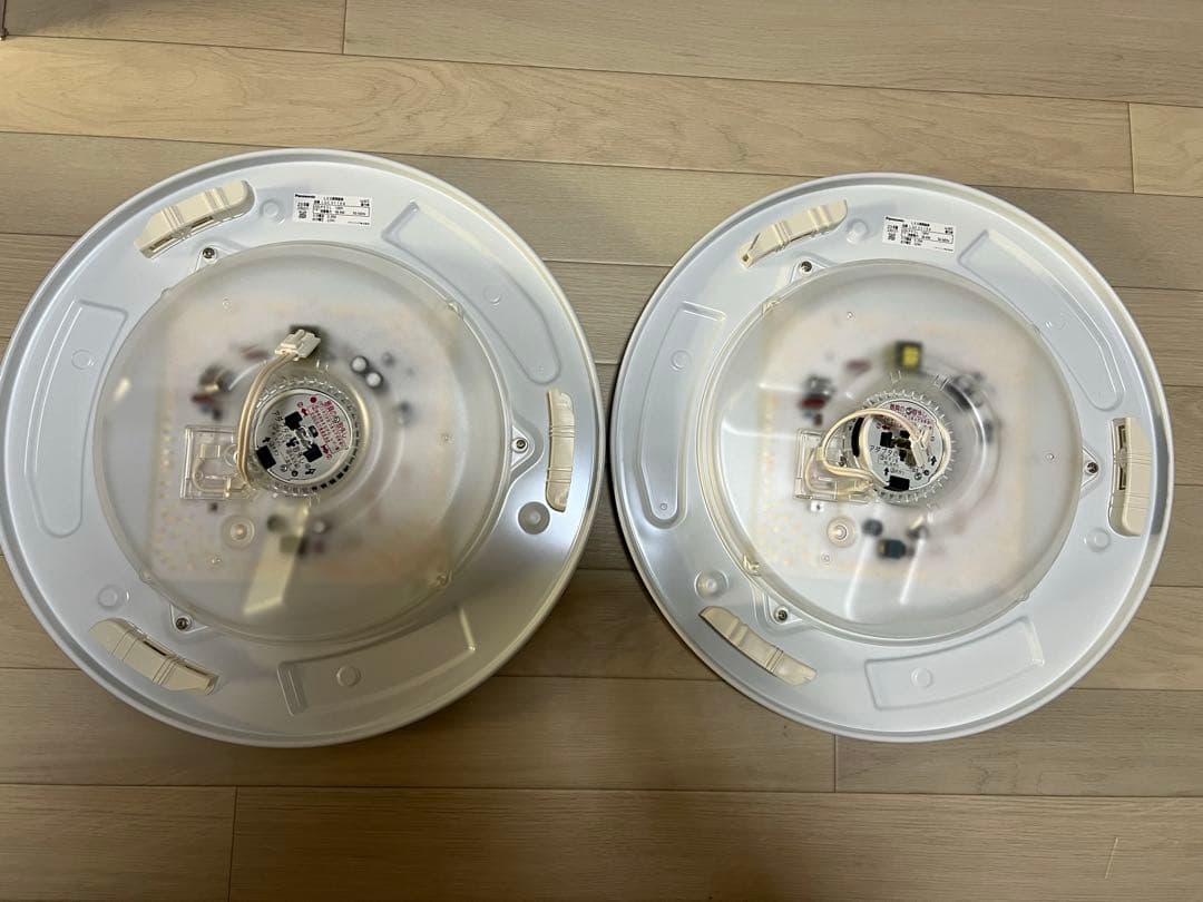 【Panasonic】LGC31104シーリングライト　リモコン付き