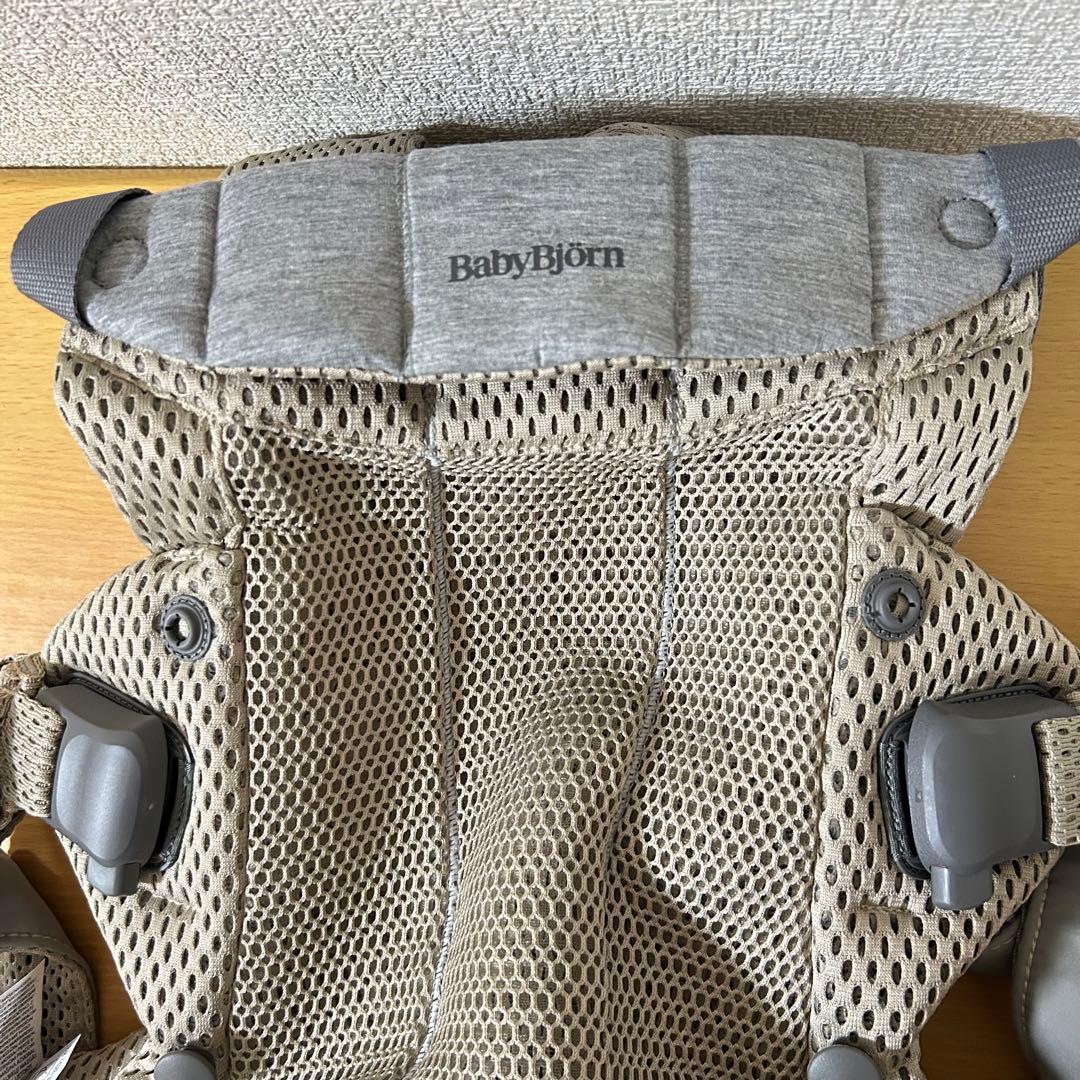ベビービョルン ハーモニー グレーベージュ 抱っこ紐 メッシュ