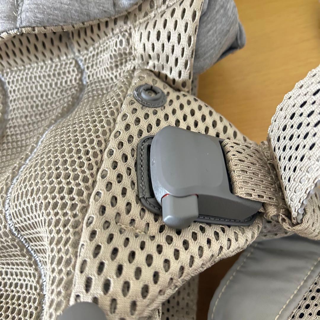 ベビービョルン ハーモニー グレーベージュ 抱っこ紐 メッシュ