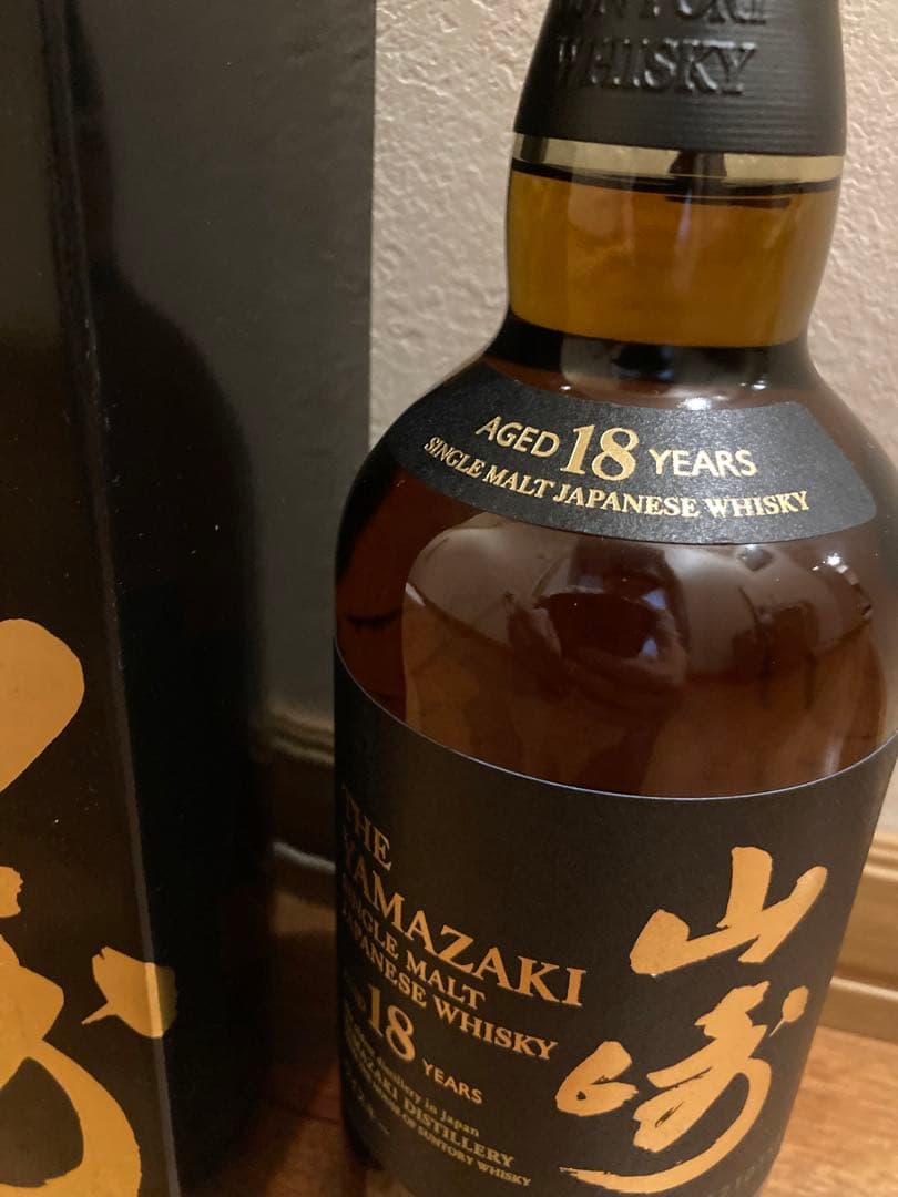 サントリー　シングルモルト山崎　18年700ミリ