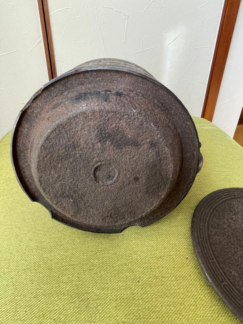 [時代物] 南部鉄瓶　鈴木盛久造　広口筒形　獅子摘み　1.5L