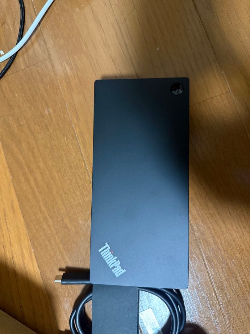 分配器・切替器 ThinkPad Universal USB-C Dock