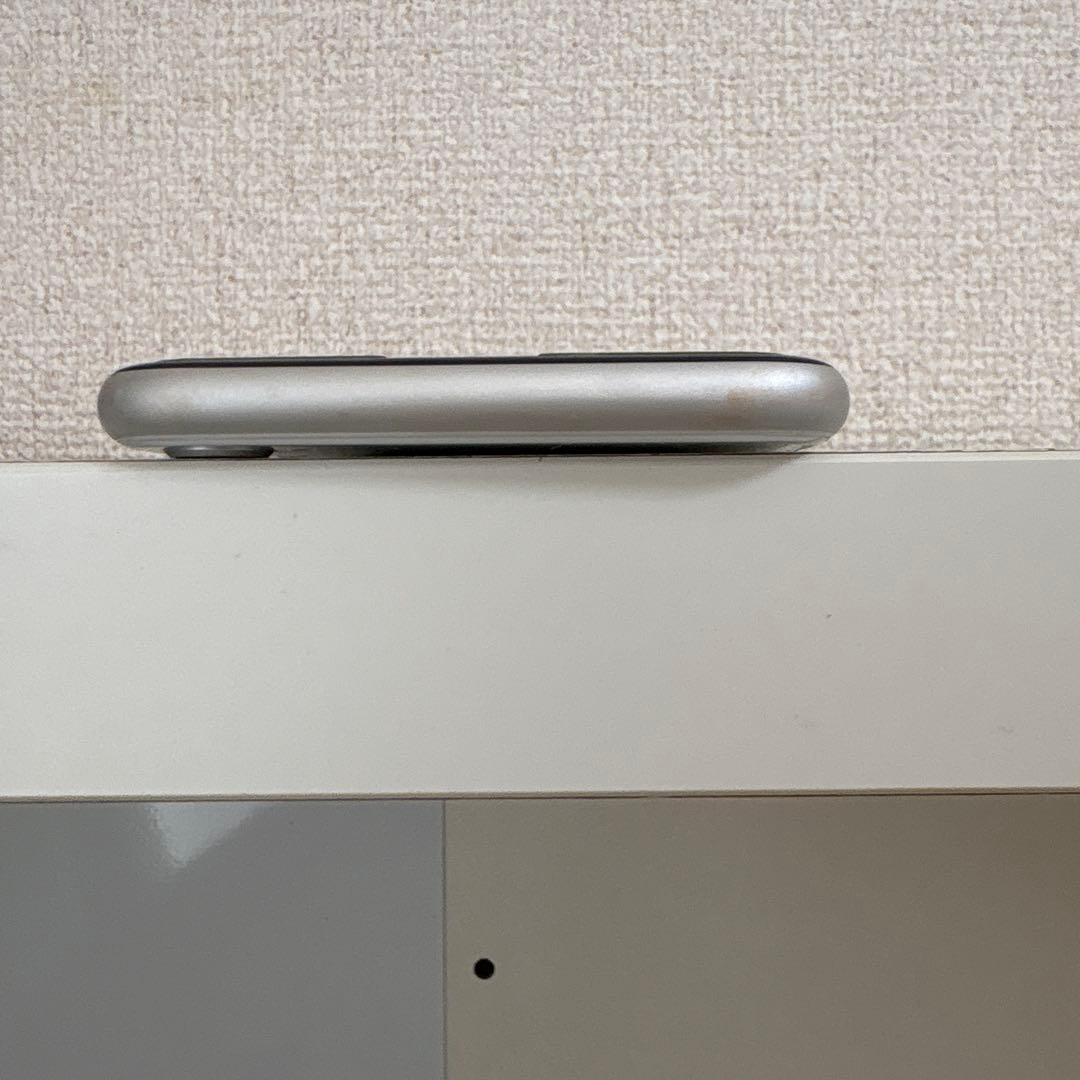 Apple iPhone SE (第2世代) ホワイト【ジャンク品】