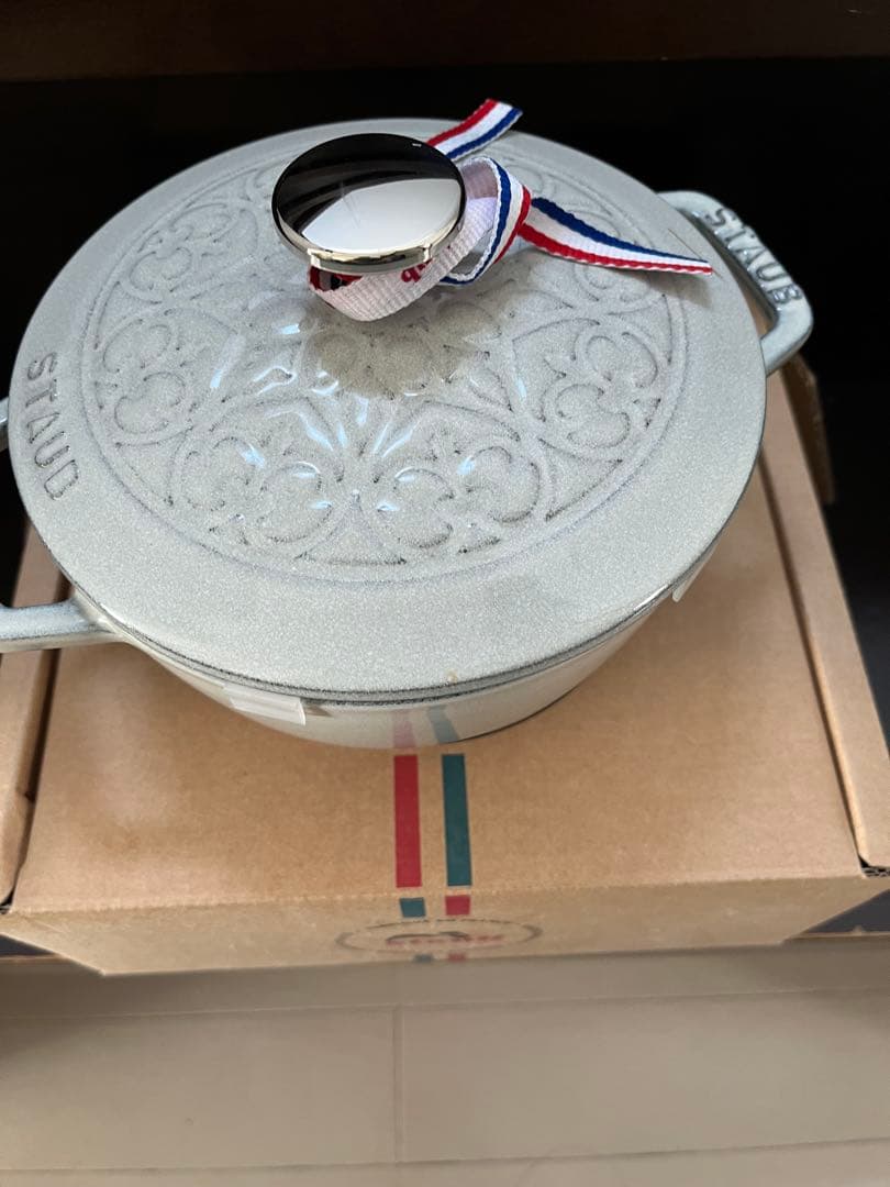 【新品/未使用】STAUB Wa-NABE S Lily カンパーニュ 16cm