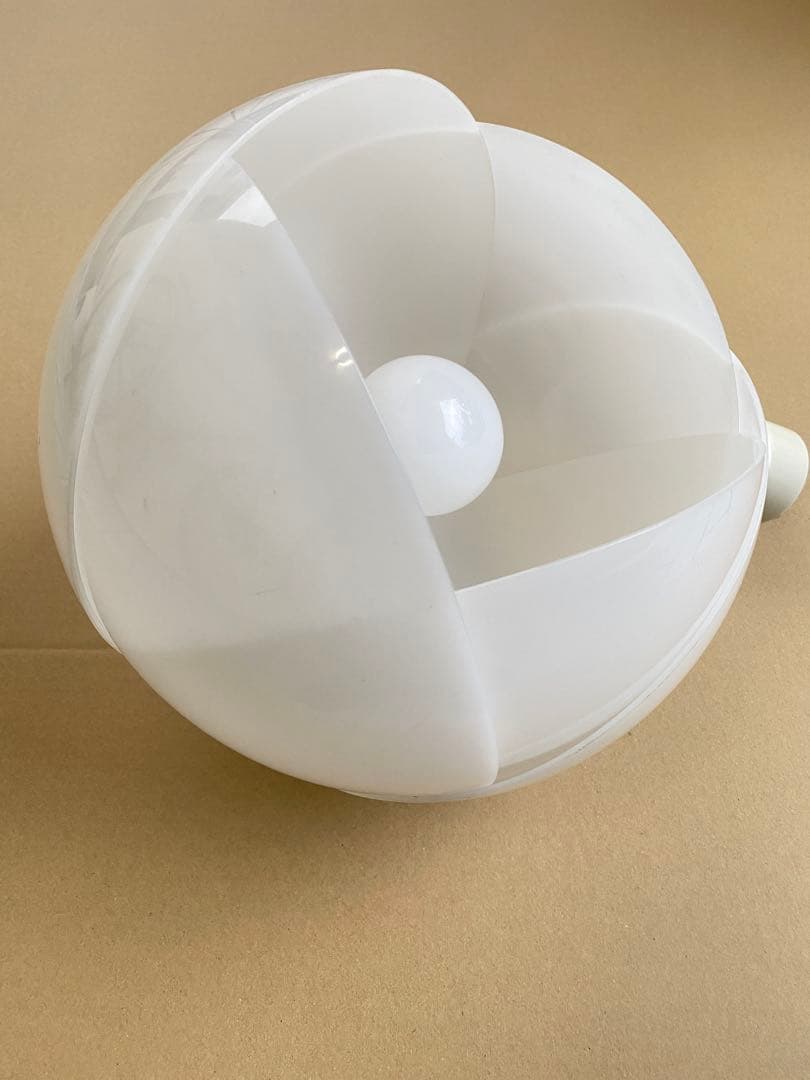 ペンダントライト　ホワイト系　フラワーペンダント　レトロ　天井照明　リペア済み