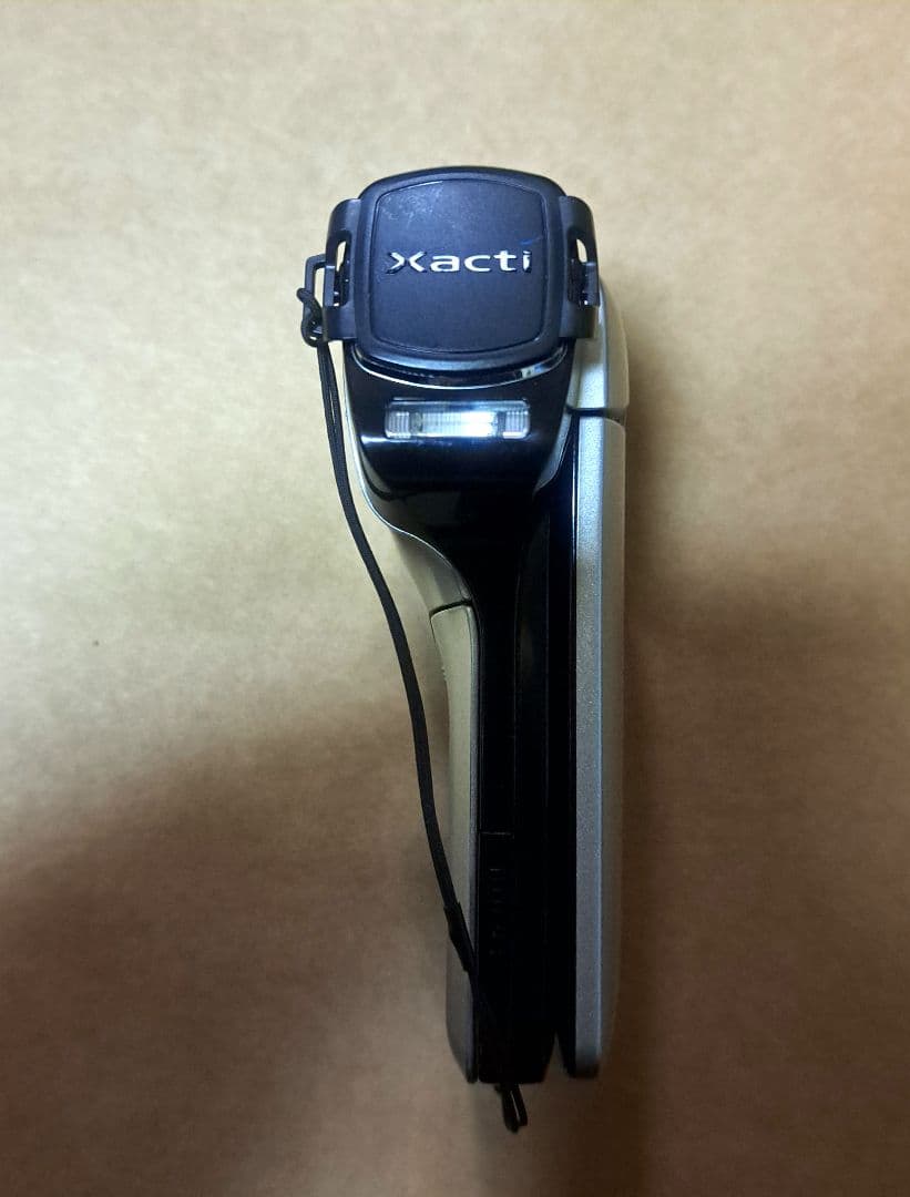 SANYO Xacti DMX-CG11 コンパクトデジタルカメラ