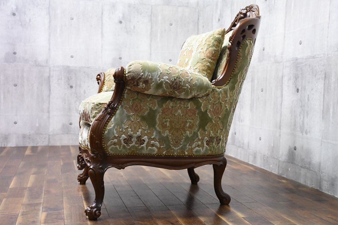 FAC29 イタリア製 ロココ様式 猫脚レリーフ 1人掛けソファ シングルソファ
