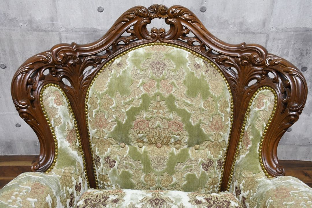 FAC29 イタリア製 ロココ様式 猫脚レリーフ 1人掛けソファ シングルソファ