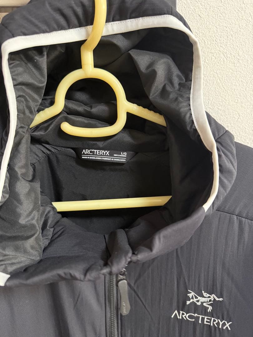 最終値下げLサイズ、アークテリクス アトム LT フーディ旧型