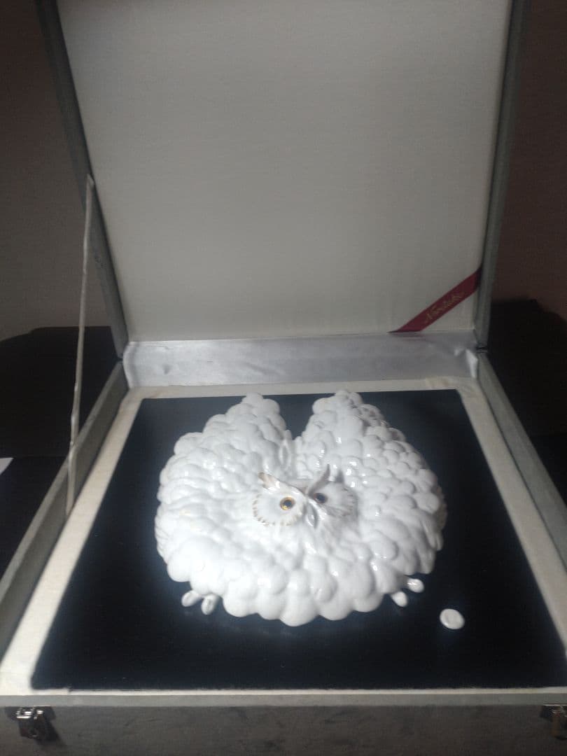 ノリタケ　フクロウ拡翼　陶額