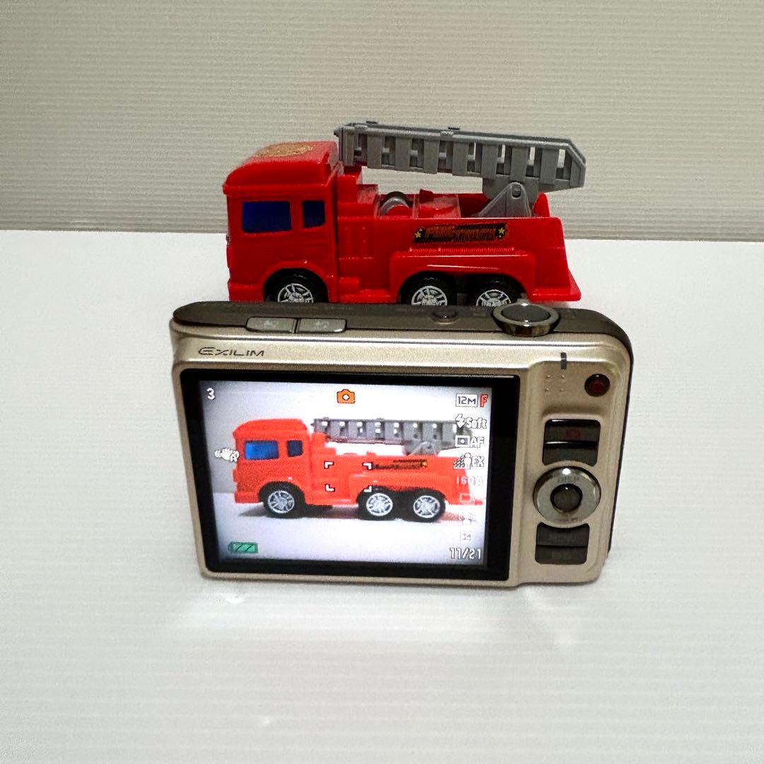 【美品】CASIO EXILM EX-H10 コンパクトデジタルカメラ 箱付き