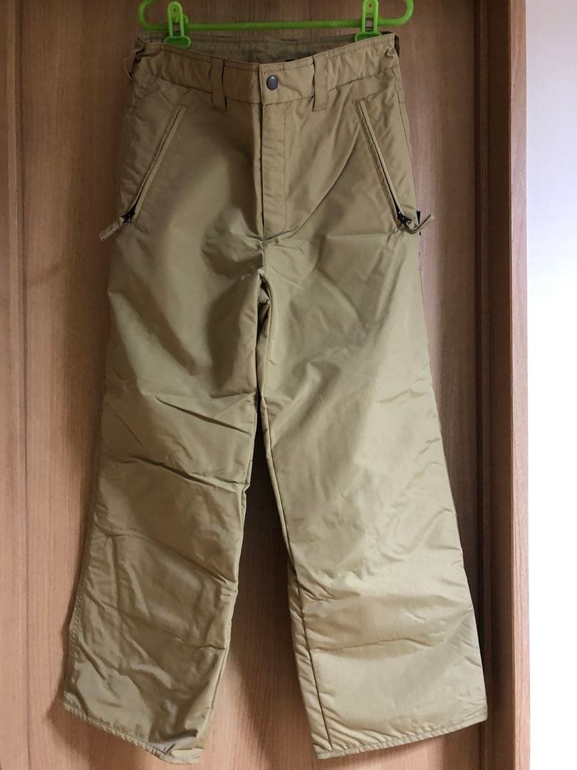 スキー スノボウェア(レディース用)手袋、パス入れ付き