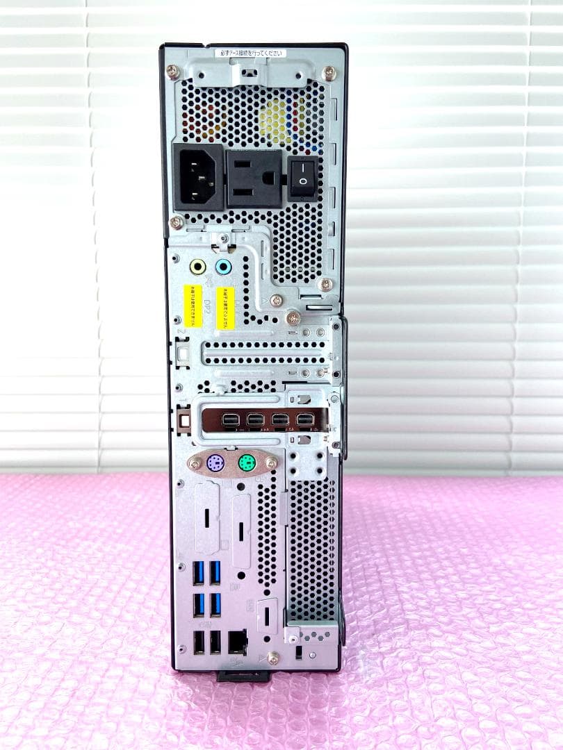 富士通 J5010 32GB SSD512G NVMe 第10世代 Quadro