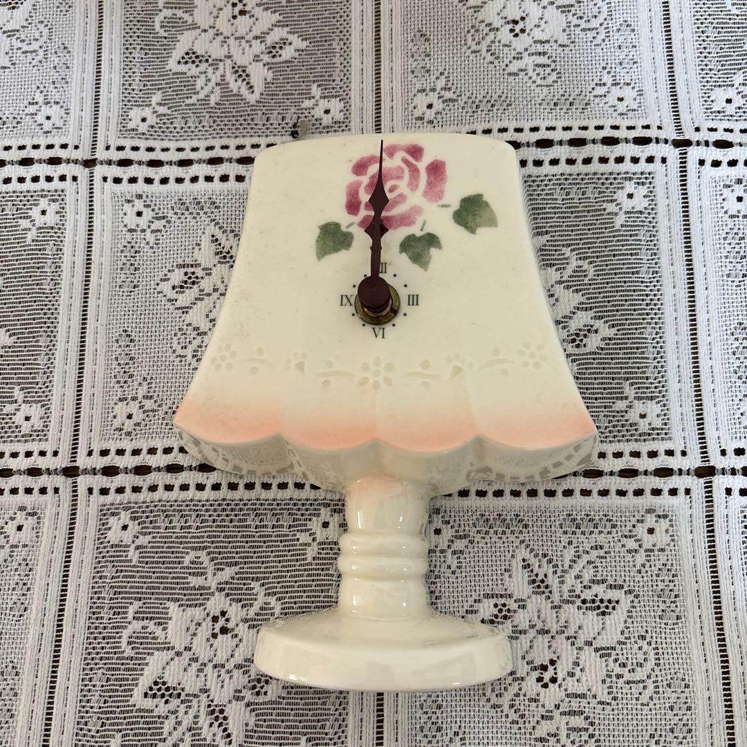 マニーローズ　陶器製スタンド型クロック