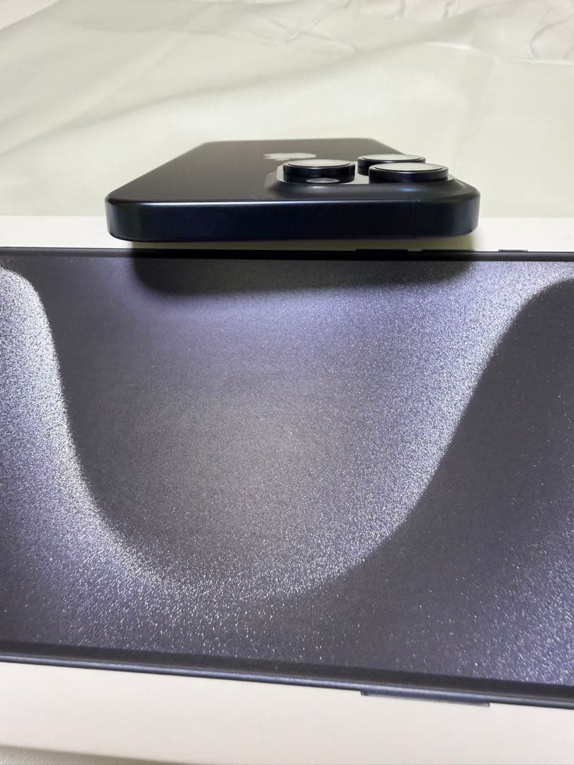 【美品／新品ガラスフィルム付】iPhone15promax 256GB