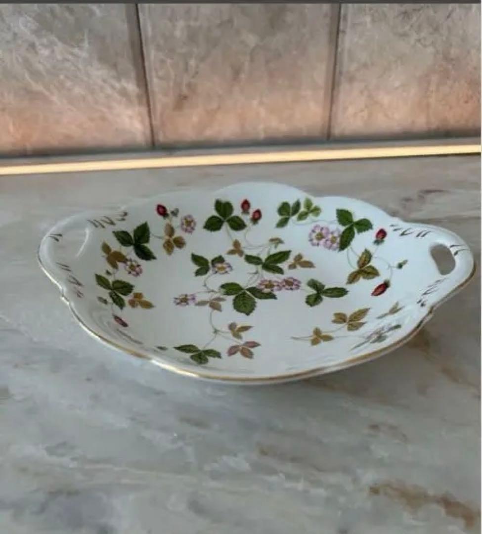 新品　 ワイルドストロベリー　ウィンザートレイ　箱付き