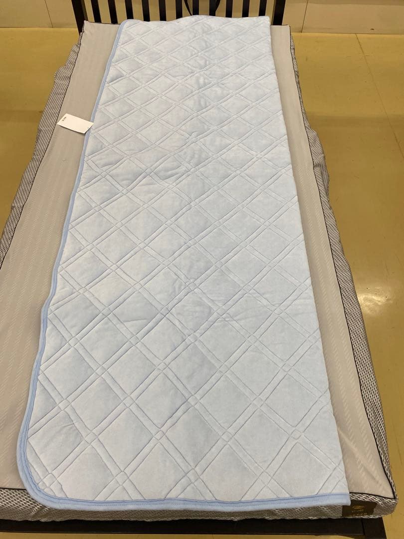 セミダブルサイズ・ロマンス　綿１００%敷きパッド・吸湿発熱素材使用・洗濯OK