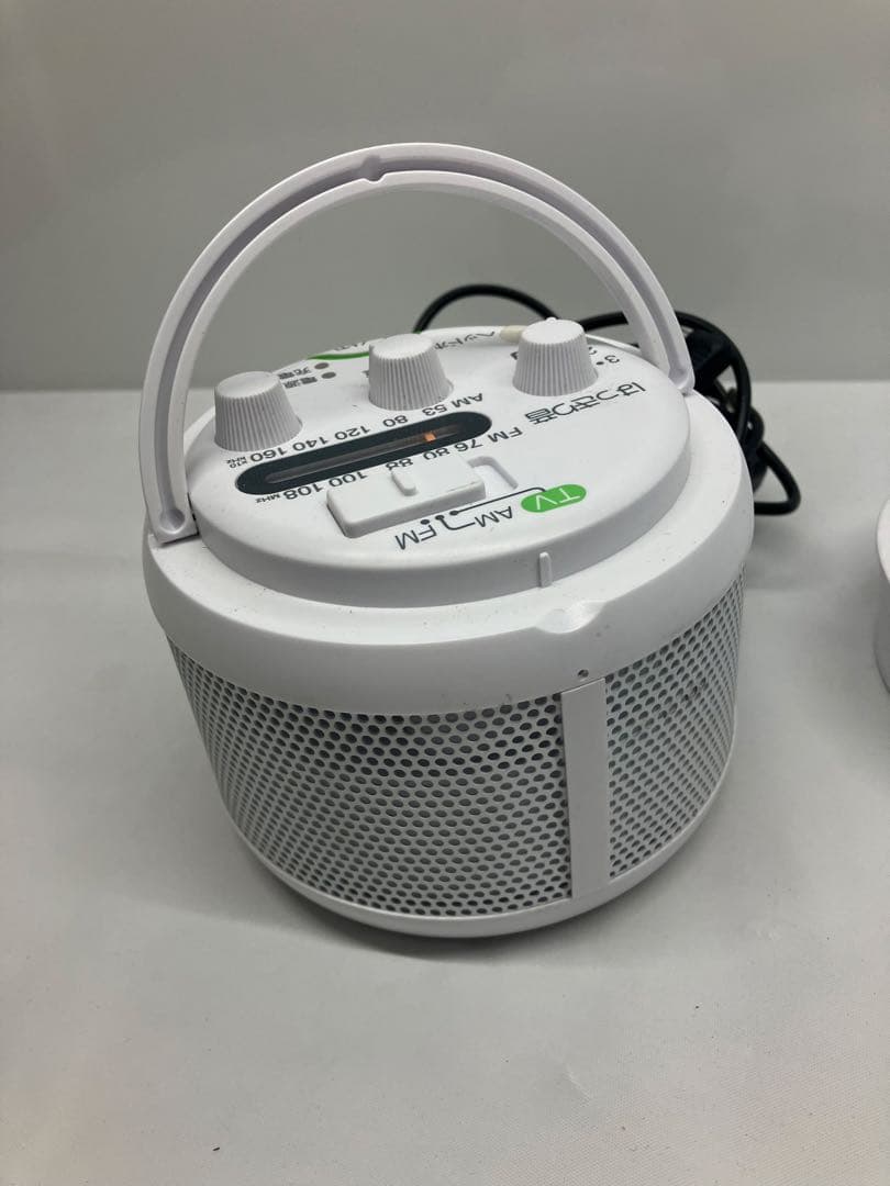 山善　キュリオム　AM/FM搭載　お手元スピーカー　YTR-D1000ホワイト