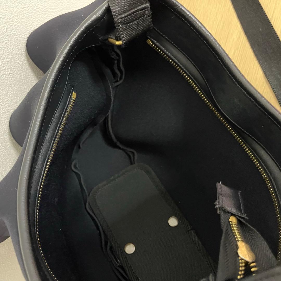 【RAPTURE ラプチャー】ダイバー素材 ティアードネイプルズボディバッグ